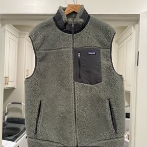 Patagonia Sherpa Vest!